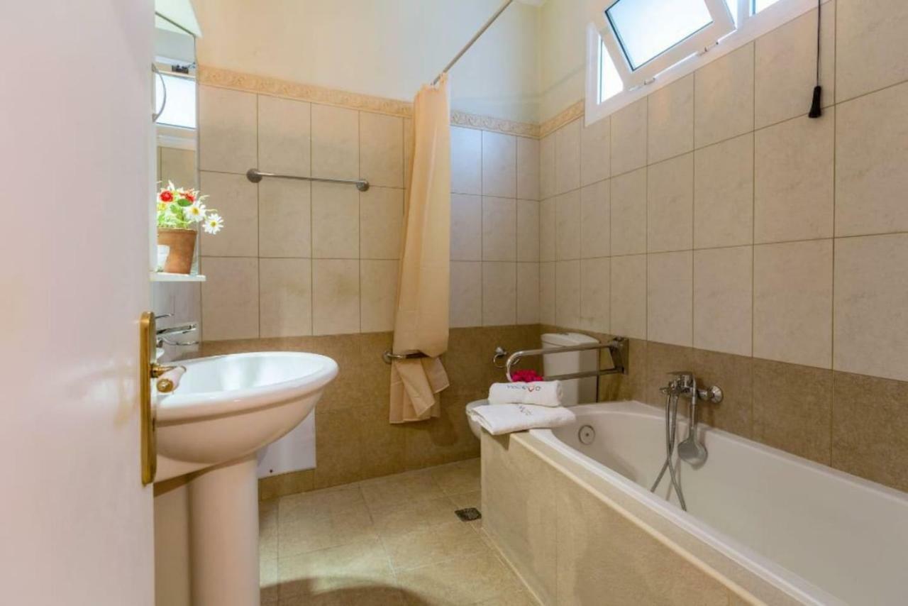 Sidewalk Apartment Corfu  Luaran gambar